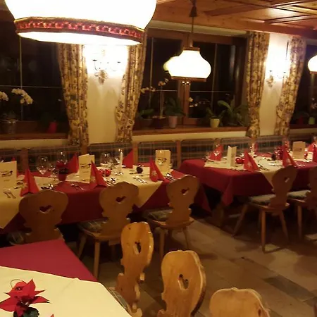 Vendégház Landgasthof Knappenstuben Fieberbrunn